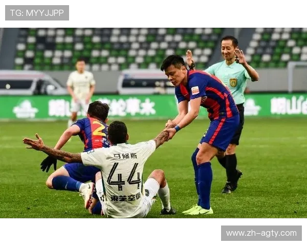 评价中超联赛章程:探讨中超联赛的章程、规则和发展状况。 评价中超联赛章程:探讨中超联赛的章程、规则和发展状况。